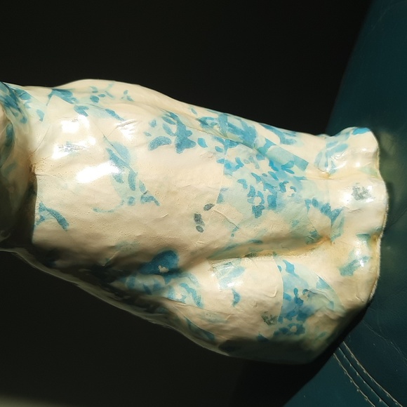 Vintage Decoupage heavy Blue and Cream coloured sitting Cat Figurine handmade - Picture 4 of 8